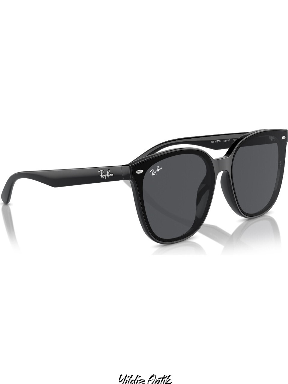 Ray-Ban